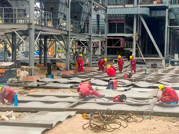 Steel Structure Fabrication and Ground Installation for a Large Industrial Plant